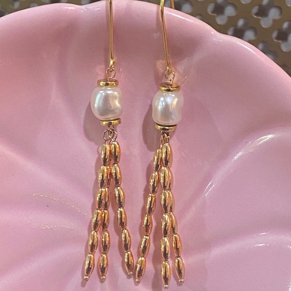 Pearl and Rice Bead Earrings - Picture 3 of 7